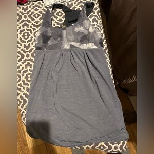 Lululemon tank top